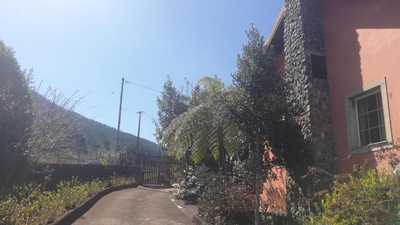 Chalet Pico Das Pedras Santana  Eksteriør bilde